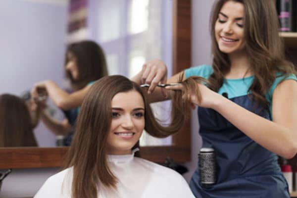 لوگوی آکادمی زیبایی ژاله | سالن کارا