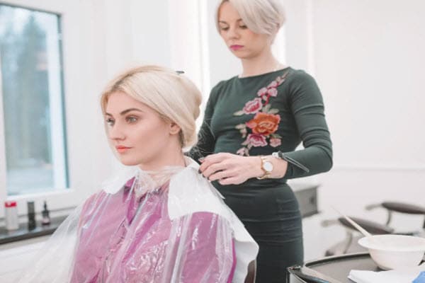 لوگوی مجتمع تخصصی زیبایی ارکیده | سالن کارا