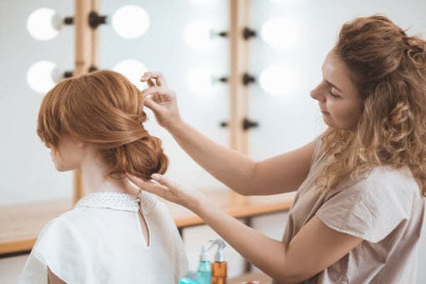لوگوی مرکز زیبایی تک چهره | سالن کارا