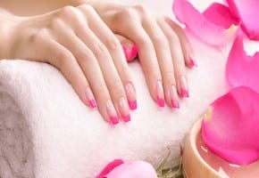 بهترین ناخن کار در جنوب تهران | سالن کارا